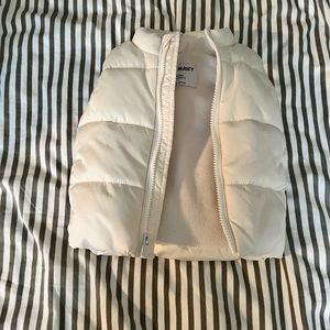 Baby puffer vest size 6-12 months Old Navy